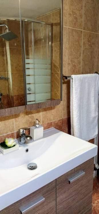 Central Apartment كالاماتا المظهر الخارجي الصورة